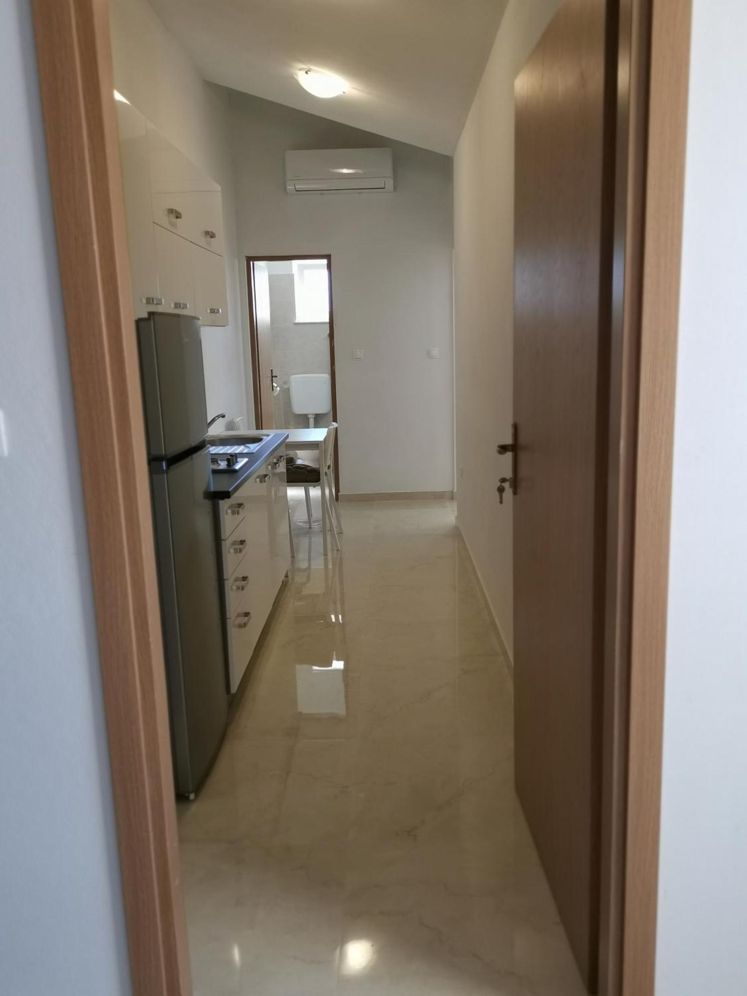 Apartments Monika Нин Экстерьер фото