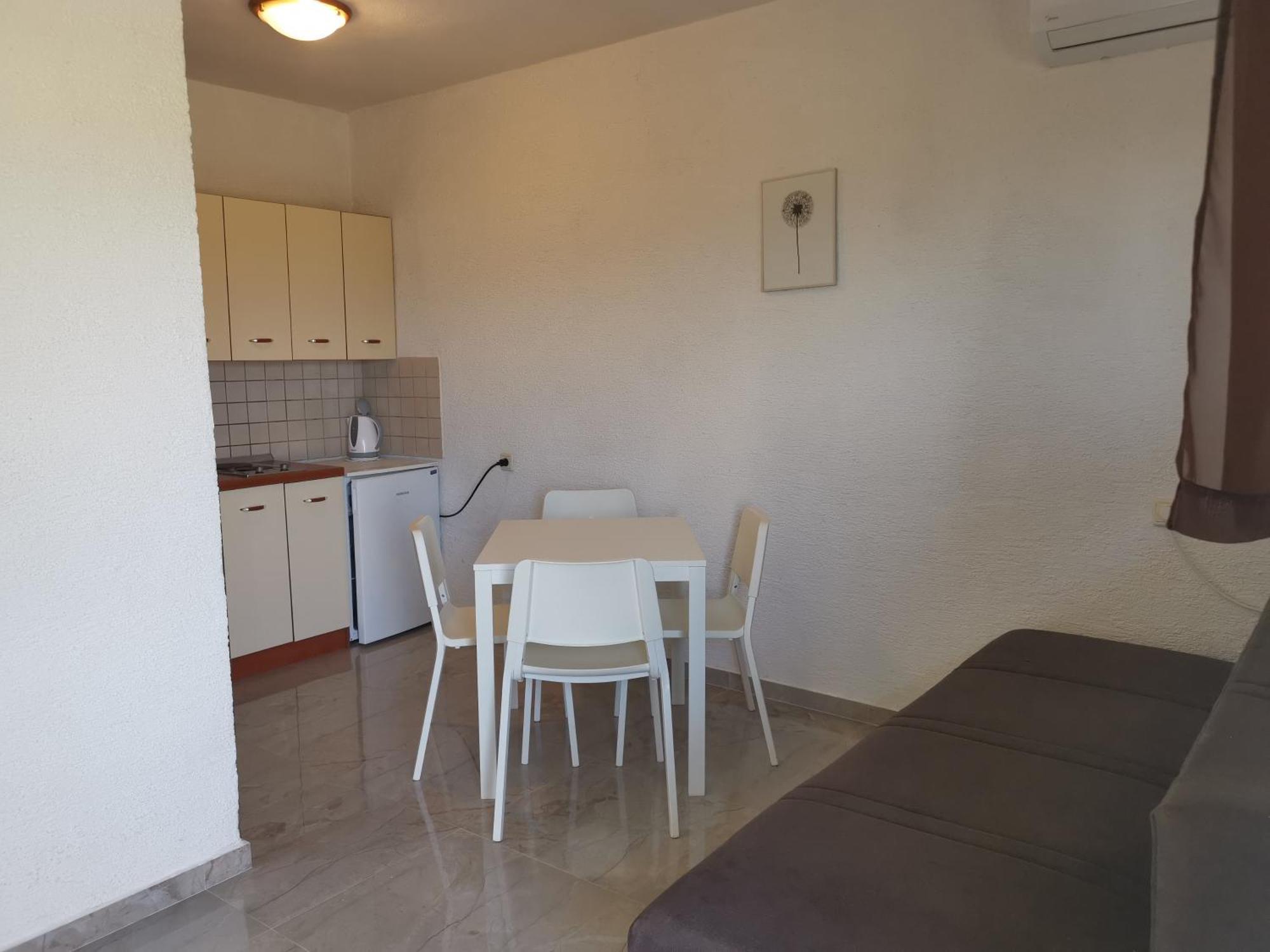 Apartments Monika Нин Экстерьер фото