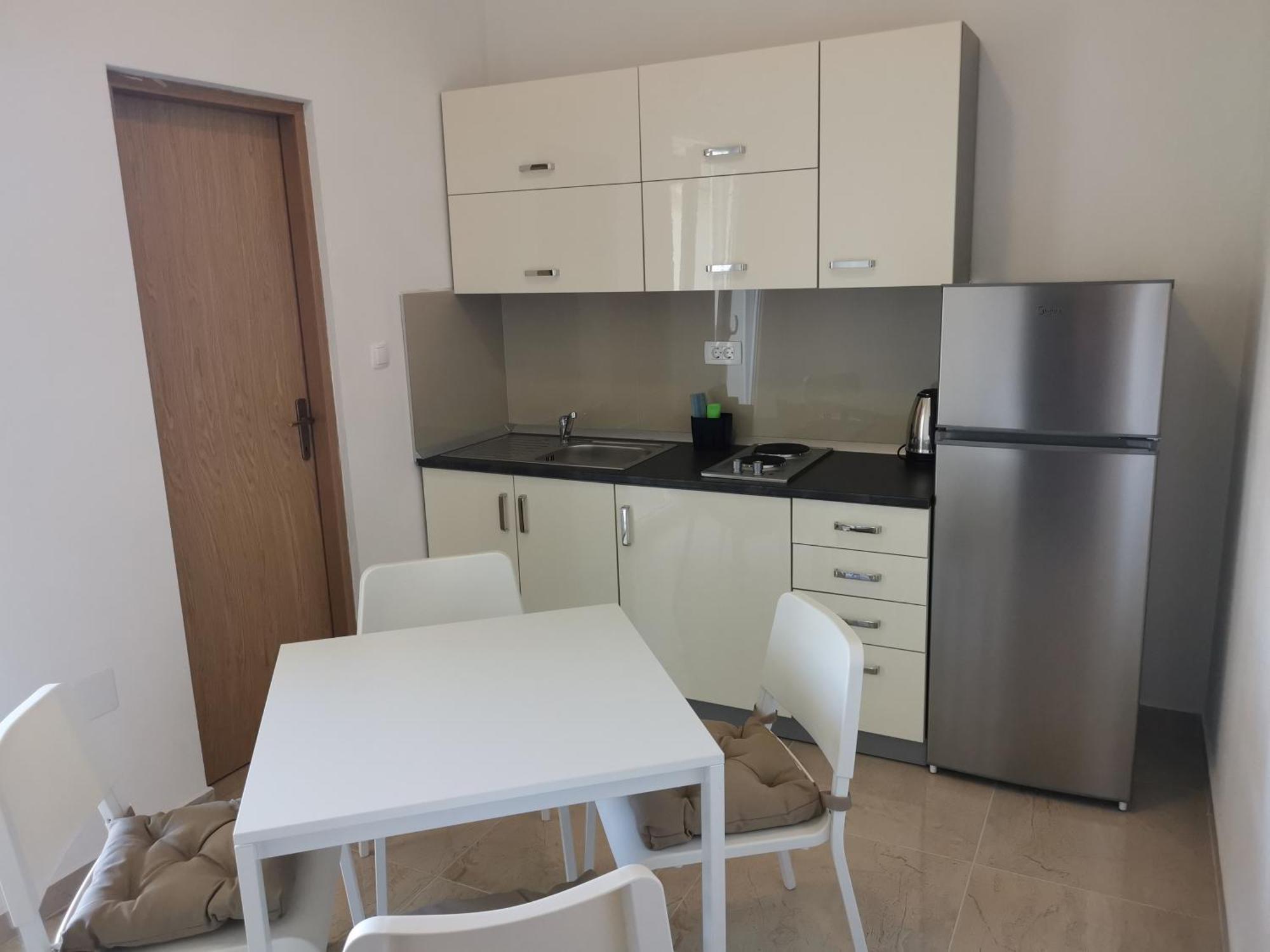 Apartments Monika Нин Экстерьер фото