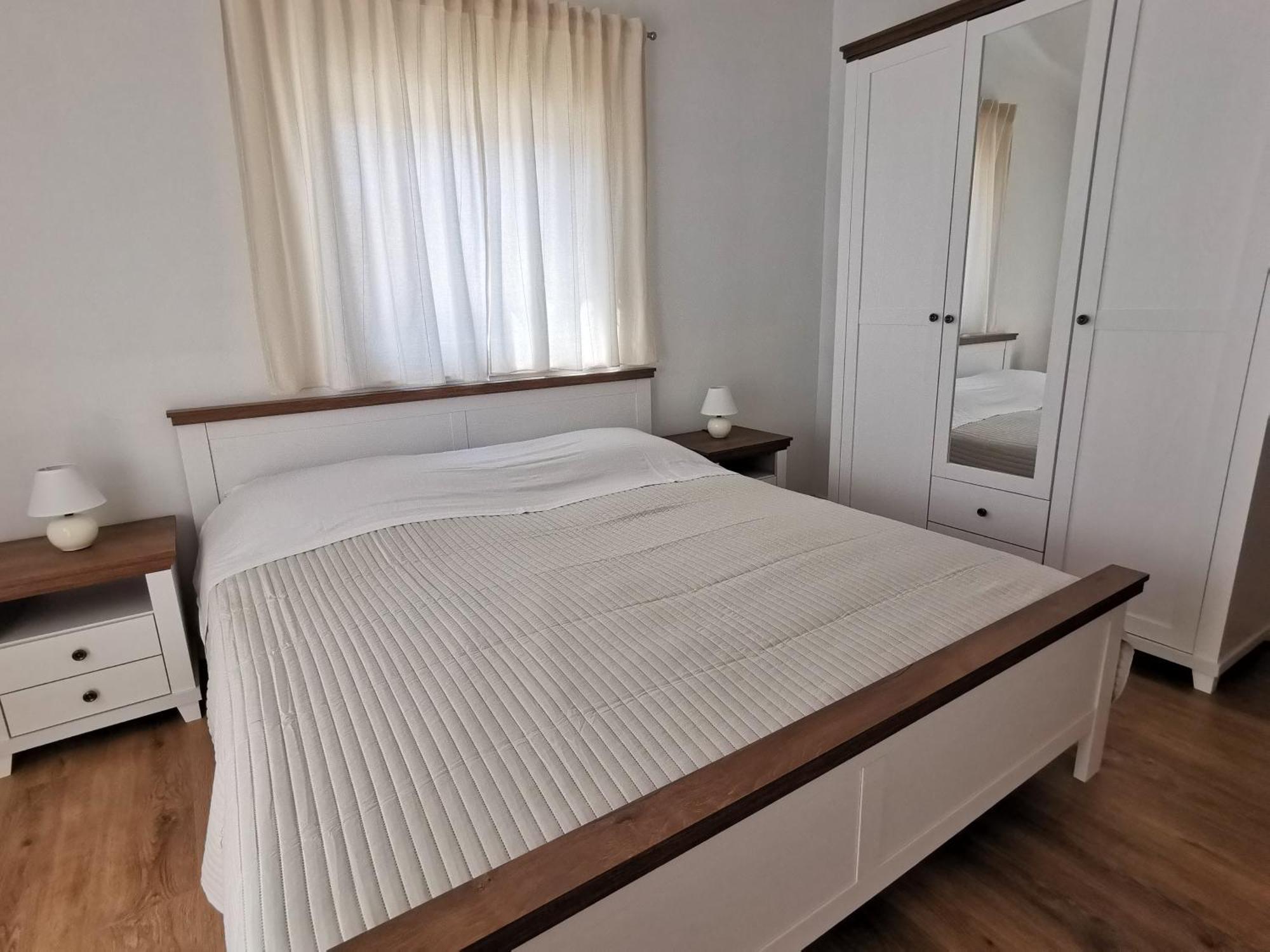 Apartments Monika Нин Экстерьер фото